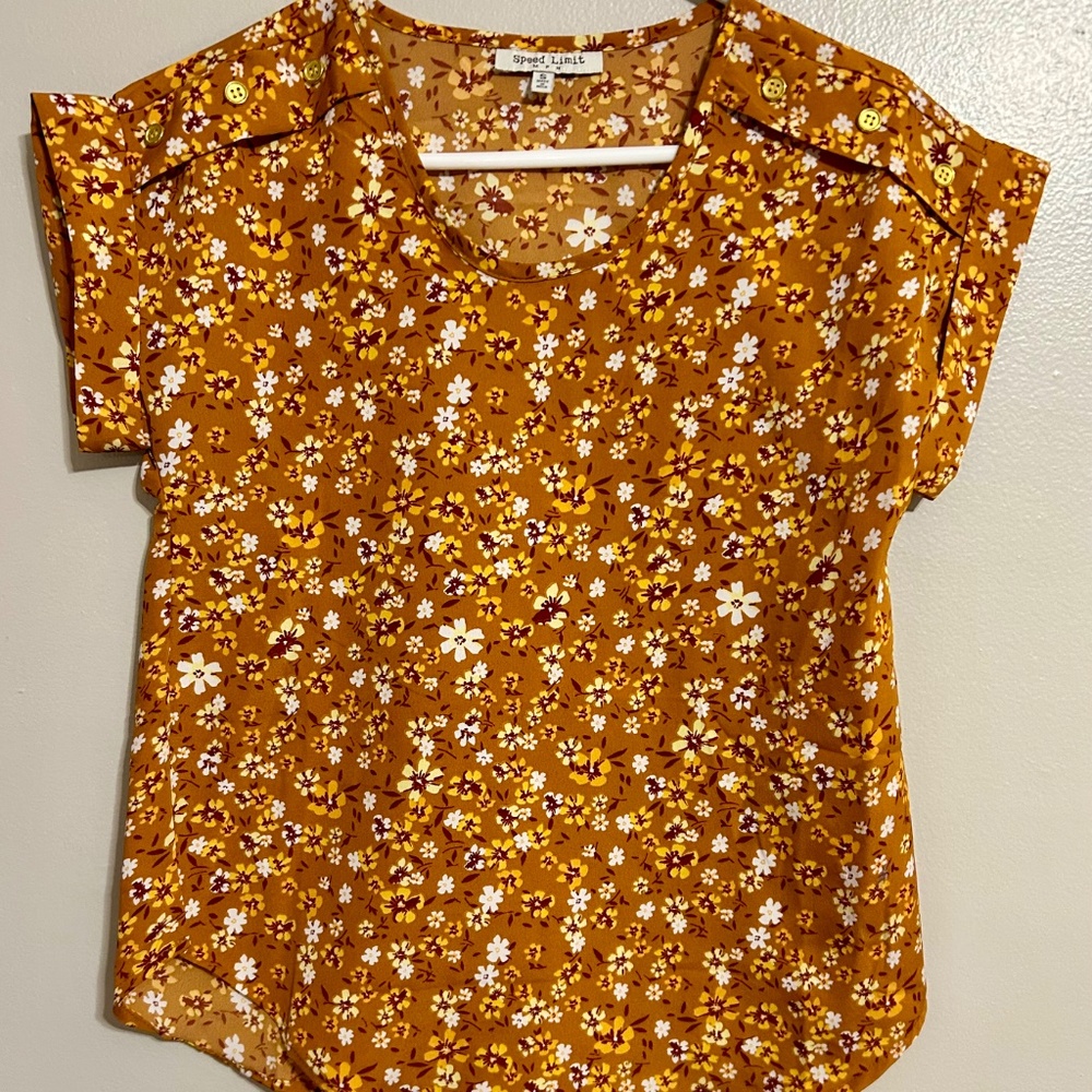 Mustard Blouse, Speed Limit, Sm